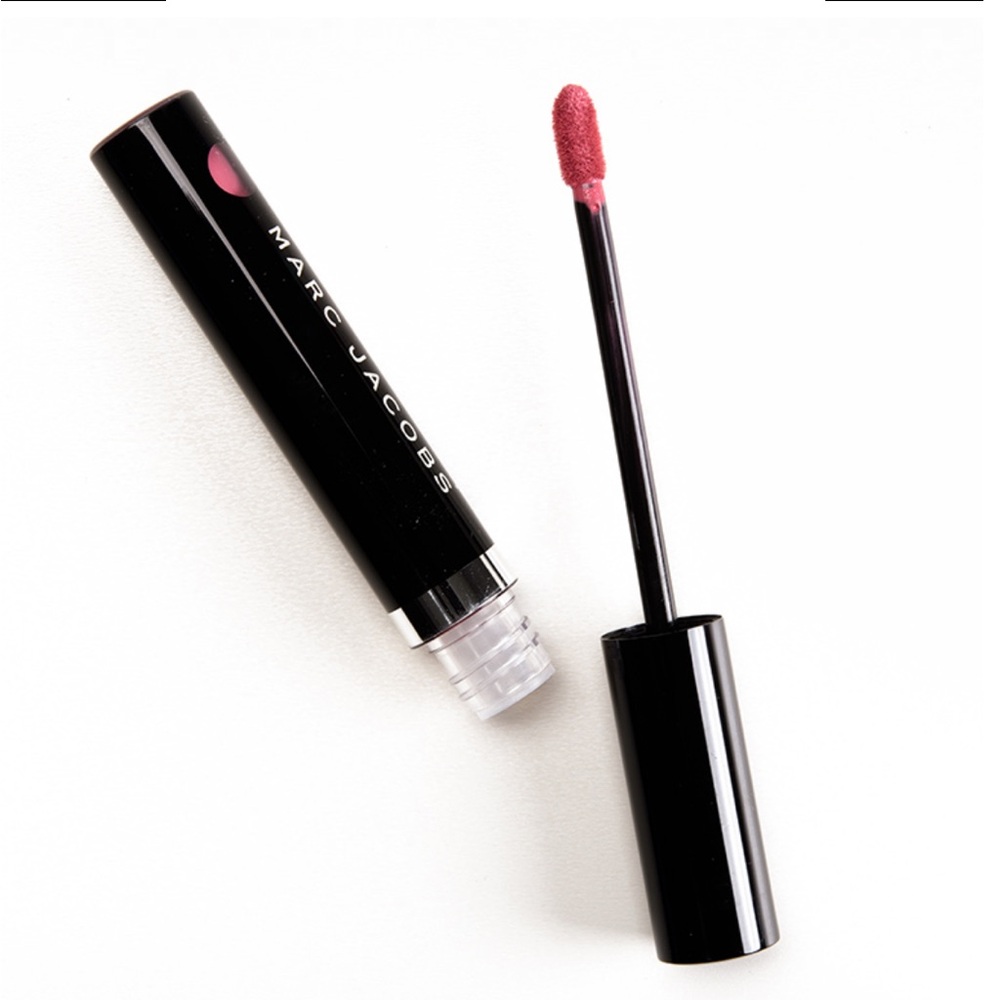Marc Jacobs Lip Crème- Truth or Bare